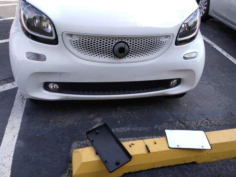 Illustration for article titled Remove Your Front License Plate Holder For Only $1!